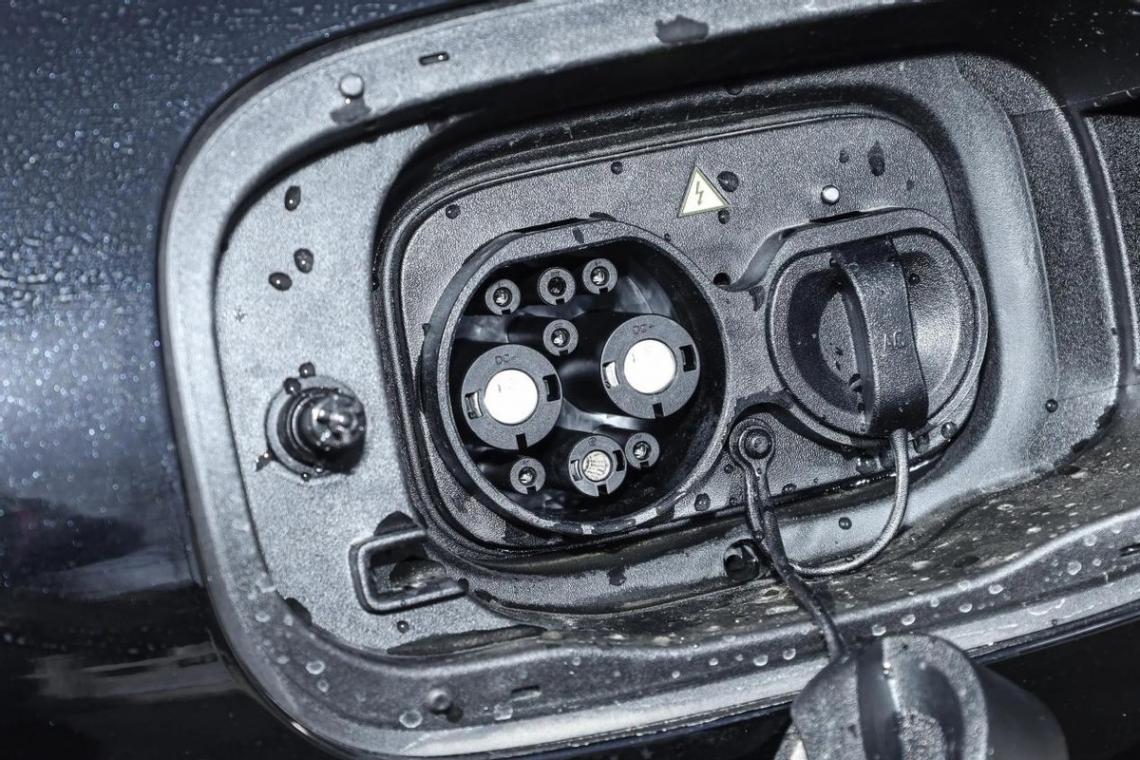 12萬級電轎之爭!長安啟源A07純電、秦L EV都來自大廠,怎么選?