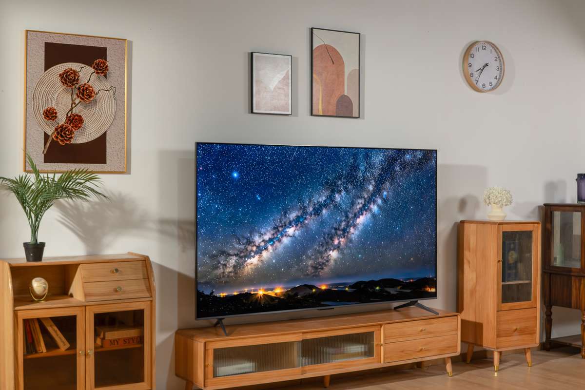 TCL Q9L Pro和海信E8Q終極對決,誰才是萬元內電視王者?