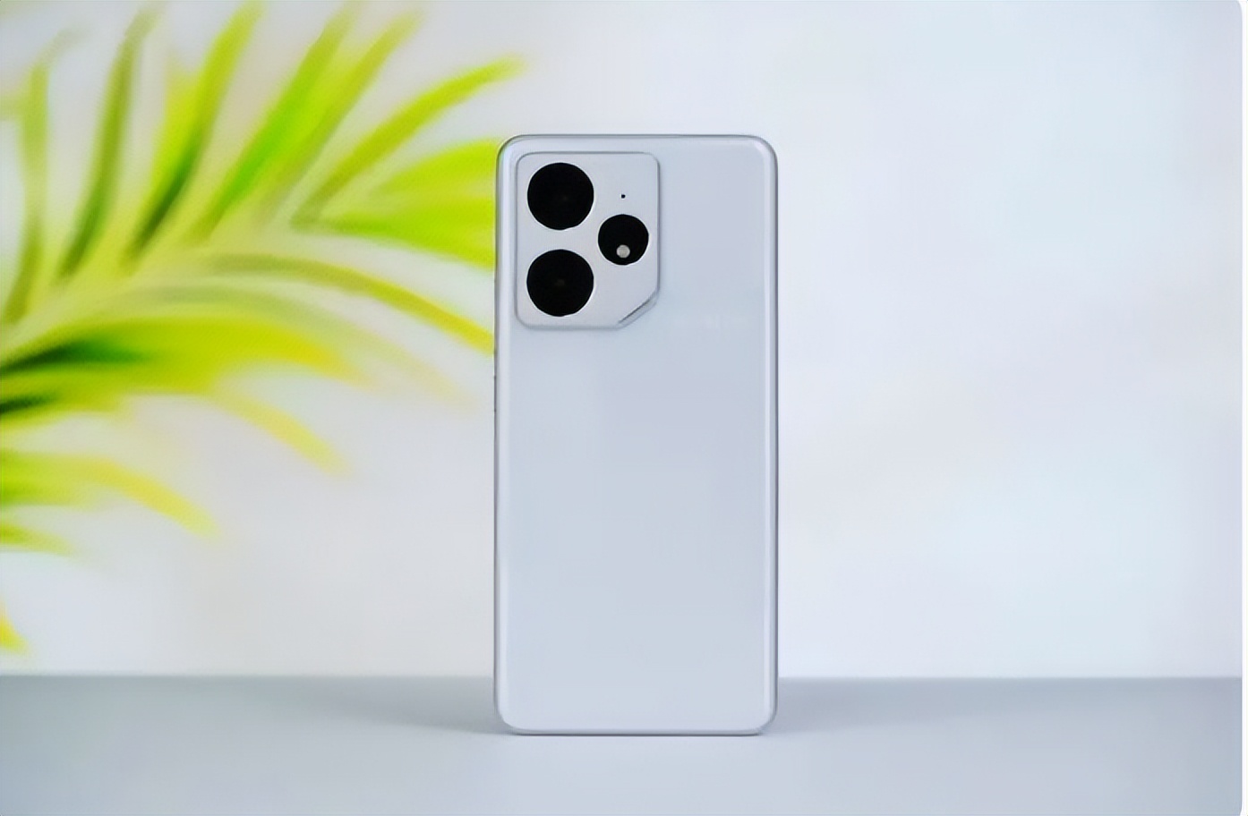 7000mAh+天璣9300+,真我Neo7跌至1599元!